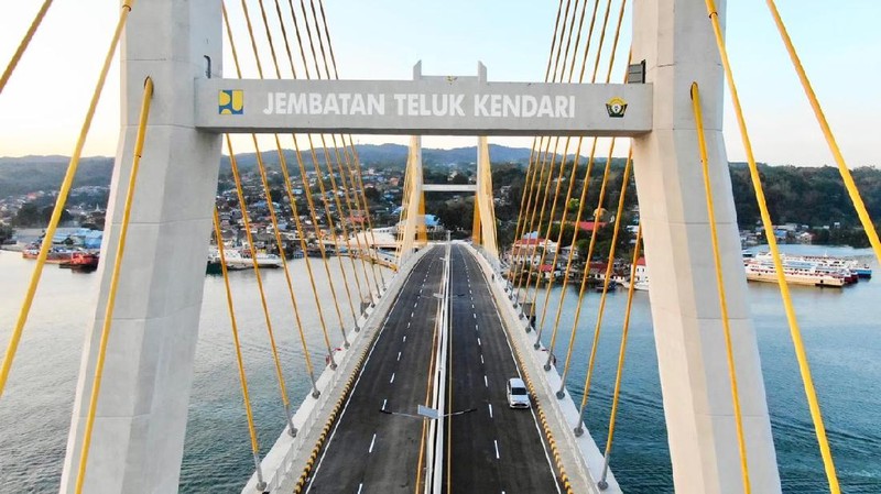 Jembatan Teluk Kendari. (Biro Pers Sekretariat Presiden)