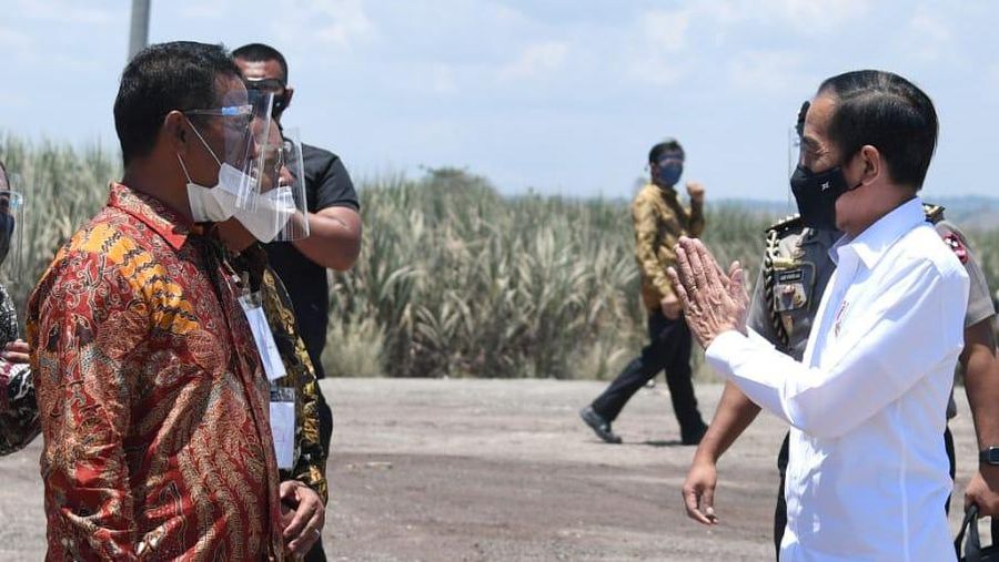 Presiden Joko Widodo Tinjau Pabrik Gula Haji Isam, Sulawesi Tenggara  (Biro Pers Sekretariat Presiden/Lukas)