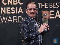 Gubernur Sulawesi Tengah Longki Djanggola Positif Covid-19