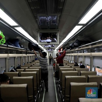 Libur Panjang Pekan Depan, Stasiun Kereta Sudah Mulai Ramai