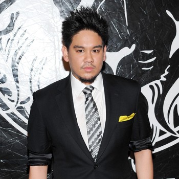 Potret Mendiang Pangeran Azim dari Brunei dengan Seleb Dunia