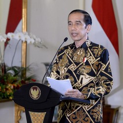 Jokowi: Bank Syariah BUMN Dilebur untuk Lahirkan Bank Raksasa