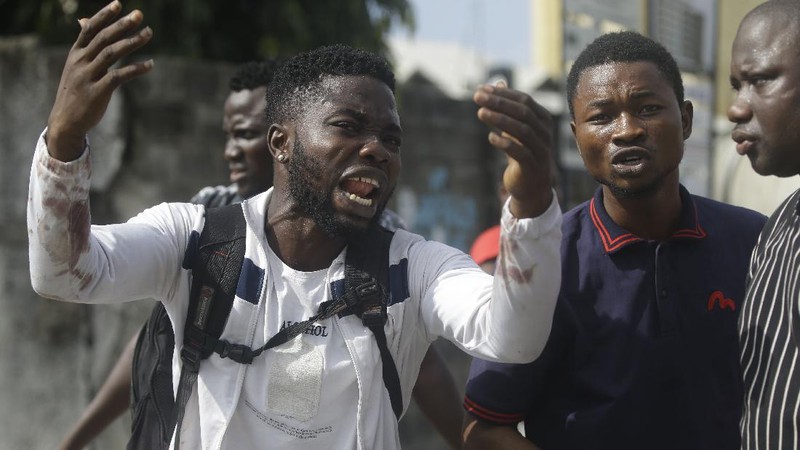 Puluhan orang tewas dalam protes keberutalan polisi di Nigeria. (AP/Sunday Alamba)