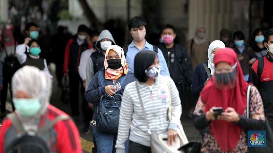 Pemerintah Provinsi (Pemprov) DKI Jakarta memperpanjang kembali Pembatasan Sosial Berskala Besar (PSBB) selama 14 hari. Terhitung dari tanggal 26 Oktober sampai 8 November 2020. (CNBC Indonesia/Muhammad Sabki)