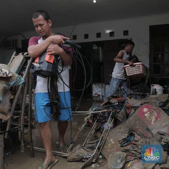 Yang Tersisa dari Banjir Bekasi