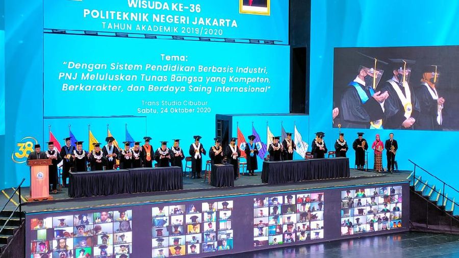 Wisuda Politeknik Negeri Jakarta. Ist