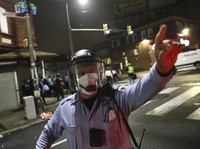 Potret Mencekam Philadelphia, Polisi Tembak Mati Kulit Hitam