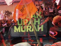 Ganjar Naikkan UMP 2021, RK Tidak, Anies Gimana?