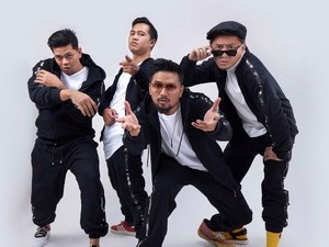 Video: 6 Podcast Raih Creator Milestone Awards Spotify Pertama di Indonesia