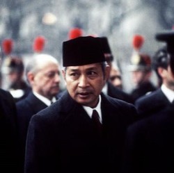 Gegara Ekonomi RI Porak-poranda, Soeharto Sampai Tak Gelar Open House