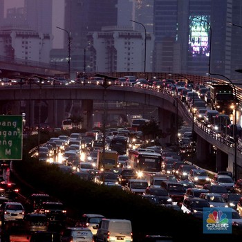 Intip Potret Macet Parah Tol Dalam Kota Jelang Libur Panjang