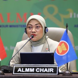 Dear Buruh, Belajar dari India Jangan Mudik Ya!