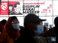 Masuki Libur Panjang, Intip Ramainya Terminal Pulo Gebang