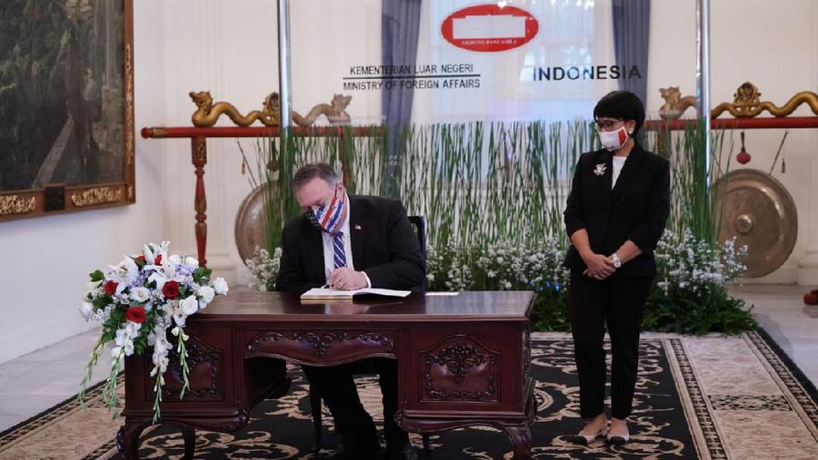 Menteri Luar Negeri Amerika Serikat Mike Pompeo bertemu Menteri Luar Negeri RI Retno Marsudi. (Dok. Kemenlu)