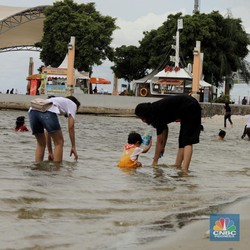 Covid-19 Makin Kacau Balau di RI, Goodbye Libur Akhir Tahun!
