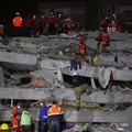 Gempa Turki & Tsunami: 39 Orang Tewas, 800 Lebih Luka-Luka