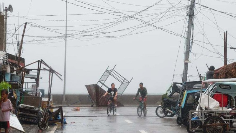 Strong waves batter the coast of Sorsogon province, central Philippines as a typhoon locally known as Goni hits the country on Sunday, Nov. 1, 2020. The super typhoon slammed into the eastern Philippines with ferocious winds early Sunday and about a million people have been evacuated in its projected path, including in the capital where the main international airport was ordered closed. (AP Photo)