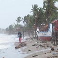 Penampakan Topan Goni yang Hantam Filipina Minggu Pagi