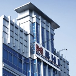 Ada Berita Apa? Suspensi Dibuka, 2 Saham Bank Mini Terbang