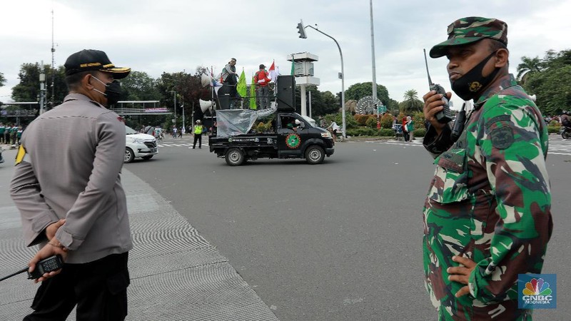 Demo Buruh Tolak Omnibus Law (CNBC Indonesia/ Tri Susilo)