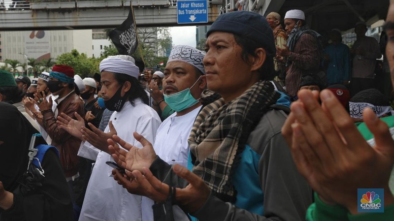 Demo FPI di Kedubes Prancis (CNBC Indonesia/Andrean Kristianto)