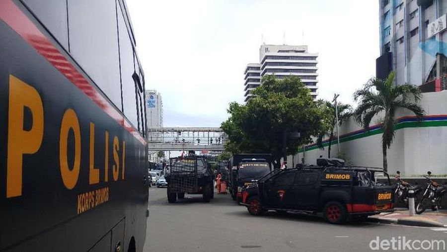 Suasana jelang demonstrasi di depan Kedubes Prancis