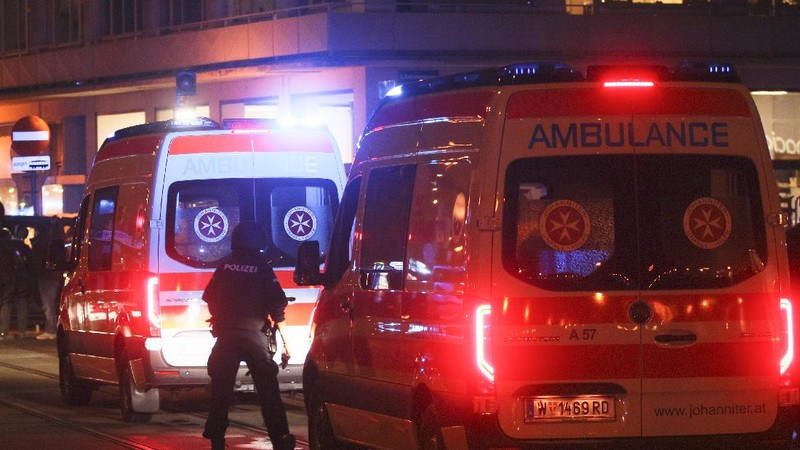 Following gunfire on people enjoying a last evening out before lockdown, police patrol at the scene in Vienna, early Tuesday, Nov. 3, 2020. Police in the Austrian capital said several shots were fired shortly after 8 p.m. local time on Monday, Nov. 2, in a lively street in the city center of Vienna. Austria's top security official said authorities believe there were several gunmen involved and that a police operation was still ongoing. (Photo/Ronald Zak)