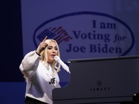Hollywood Terbelah di Pilpres AS, Ini Artis Pro Tump & Biden