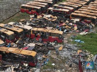 Nasib 'Kuburan' TransJakarta, Bangkai Bus Dipotong-Potong
