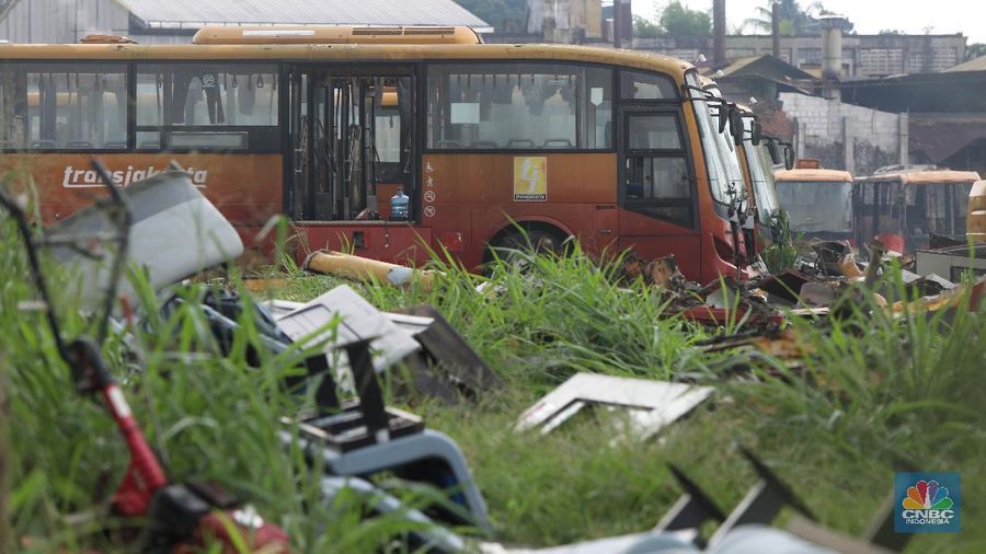 Bangkai Busway TransJakarta di Bogor (CNBC Indonesia/Andrean Kristianto)