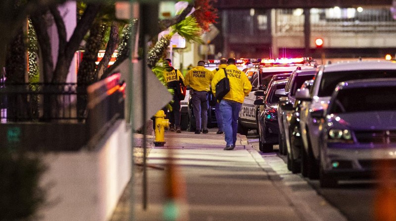 Las Vegas police respond to a shooting at Circus Circus casino, Saturday, Nov. 7, 2020, in Las Vegas. (Chase Stevens/Las Vegas Review-Journal via AP)