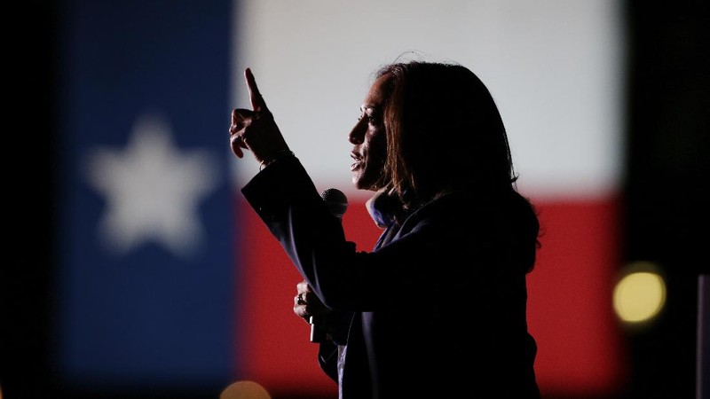 Vice President-elect Kamala Harris arrives to speaks Saturday, Nov. 7, 2020, in Wilmington, Del. (AP Photo/Carolyn Kaster)