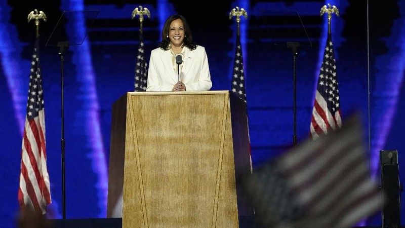 Vice President-elect Kamala Harris arrives to speaks Saturday, Nov. 7, 2020, in Wilmington, Del. (AP Photo/Carolyn Kaster)