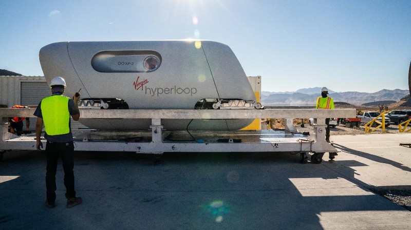 Virgin Hyperloop melakukan ujian pertama membawa penumpang manusia.(Sarah Lawson (Virgin Hyperloop))