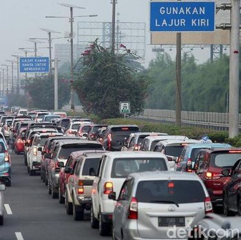 Habib Rizieq Pulang, Tol Bandara Macet Parah