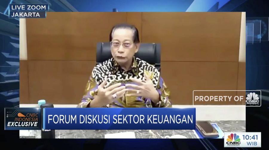 Presiden Direktur PT Bank Central Asia Tbk (BBCA) Jahja Setiaatmadja dalam Forum Diskusi Sektor Finansial denganl tema 