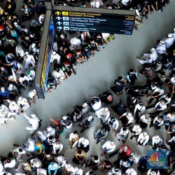 Sengit! TwitWar Mahfud MD Vs Kang Emil Soal Kerumunan Rizieq