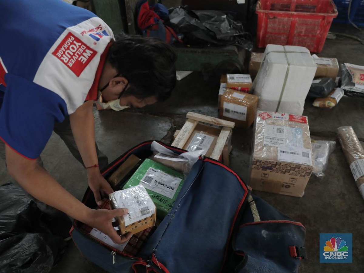 Pemerintah Batasi Program Gratis Ongkir untuk Lindungi Kurir dan Industri