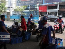 BBM Naik, Gelombang PHK Hantui Bisnis Logistik & Restoran?