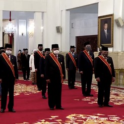 Simak! Ini Alasan Gatot Absen Terima Bintang dari Jokowi
