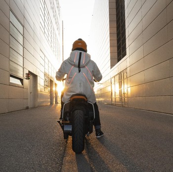 Futuristik! Melihat Wujud Skuter Listrik Canggih BMW Motorrad