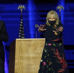 Dipakai Jill Biden, Gaun Rp 80 Juta Ini Ludes Terjual