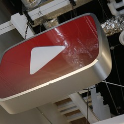YouTube Tak Berkutik Lawan TikTok, Ini Datanya!