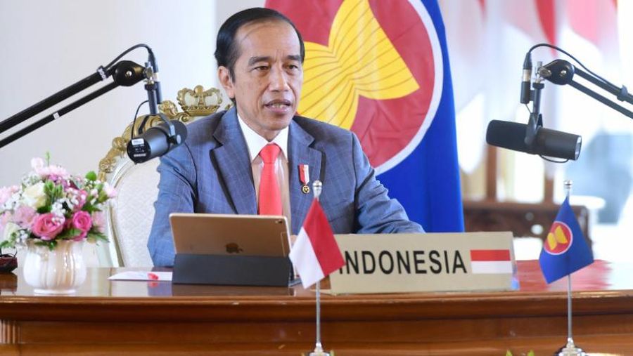 Presiden Joko Widodo pada hari ketiganya dalam rangkaian KTT ke-37 ASEAN, Sabtu, 14 November 2020, menghadiri secara virtual sejumlah Konferensi Tingkat Tinggi (KTT) ASEAN dengan negara-negara mitra. (Foto: Lukas - Biro Pers Sekretariat Presiden)
