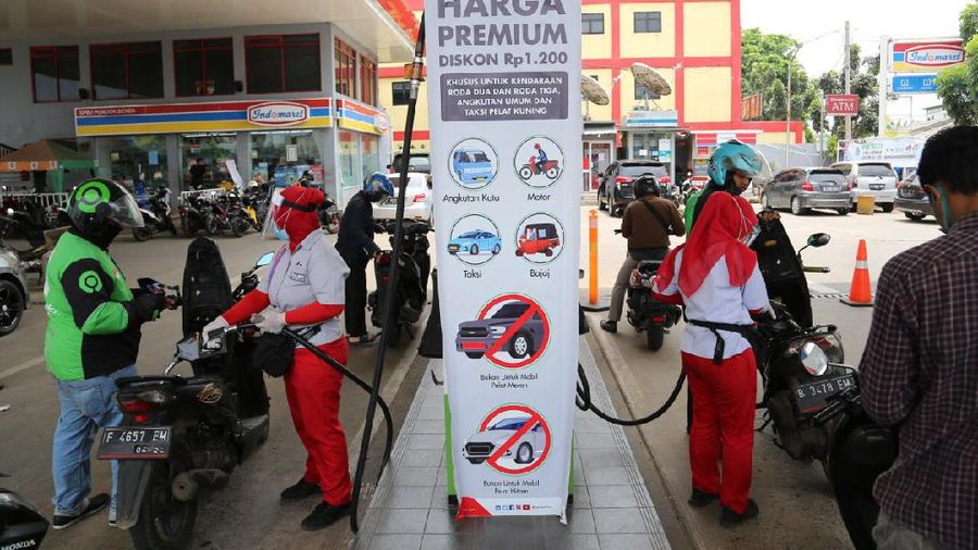 Setelah dilaksanakan di Denpasar dan Tangerang Selatan, Program Langit Biru (PLB) Pertamina diperluas ke beberapa wilayah, salah satunya di wilayah Propinsi Banten, tepatnya di Kabupaten Serang dan Kota Cilegon. Ist