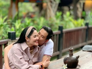 Nindy Ayunda Jawab Kemungkinan Rujuk dengan Askara Parasady