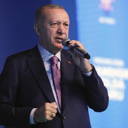 Sesumbar Erdogan: Angkatan Laut Turki di Posisi Terkuat!