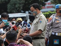 Libur Nataru, Anies Wajibkan Mal Tutup Pukul 19.00 WIB