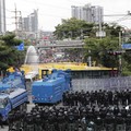 Politik Thailand Panas, Para Demonstran Mulai Serang Kerajaan