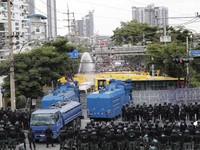Politik Thailand Panas, Para Demonstran Mulai Serang Kerajaan